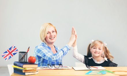 Cómo evaluar la progresión y seguimiento del aprendizaje en una academia de inglés para niños