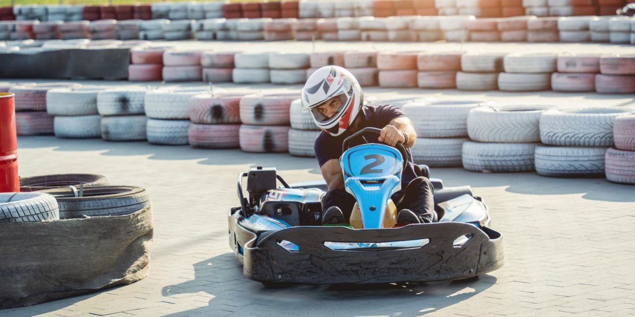 Karting en Familia Actividad Recreativa para Disfrutar con Niños y Adultos por Igual