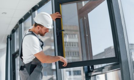 Garantía de calidad por qué es vital contratar a un especialista en la instalación de ventanas de PVC